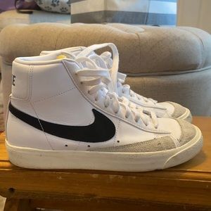 High top Nikes